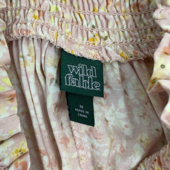 soft & stretchy medium wild fable floral skirt - Picture 2 of 2